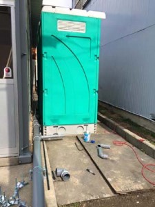 仮設トイレの配管工事 | 工事例ブログ | 名古屋のトイレ水道修理は創業70年指定水道工事店「名水工業所」